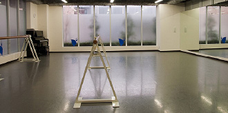 バレエレッスン場